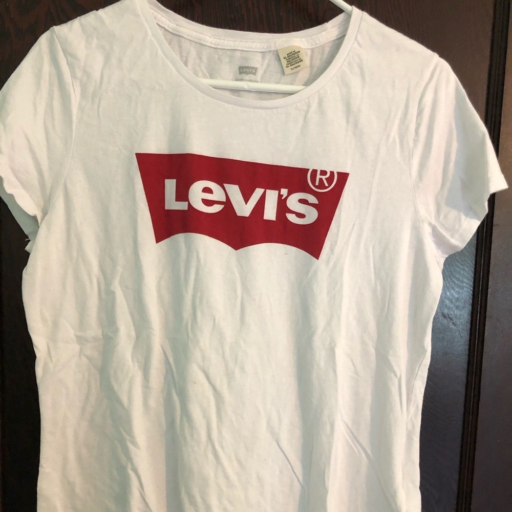 levis t shirt